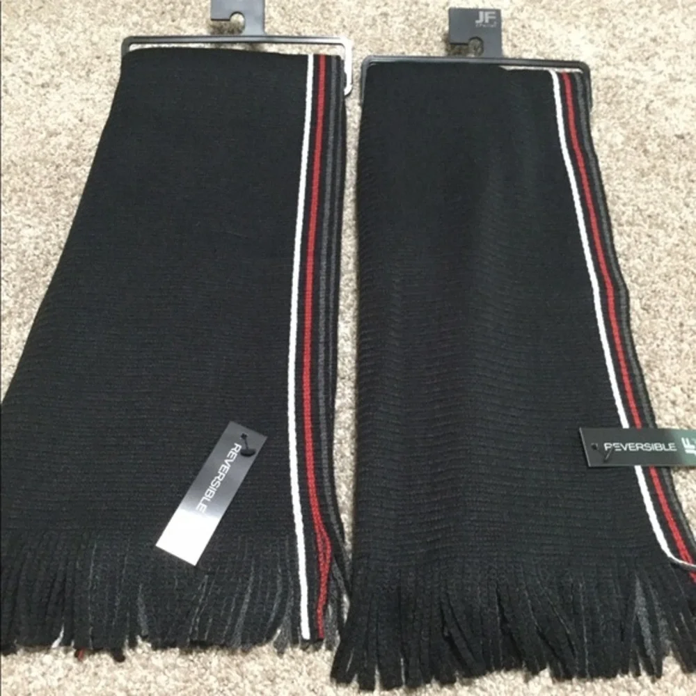 🆕Men’s reversible scarf in black, red, grey